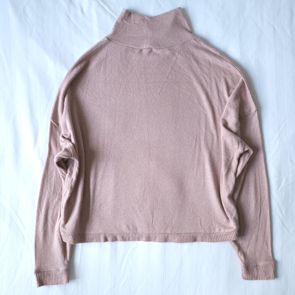 EXPRESS Mockneck Oversized Sweater - Picture 3 of 7
